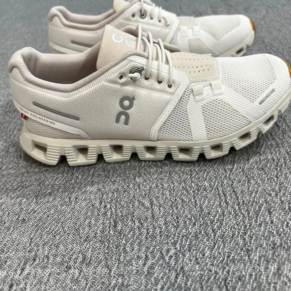 On Running Cloud 6 Sneakers Athletic Women 6.5 Pearl White Lightweight Comfort - Picture 2 of 9